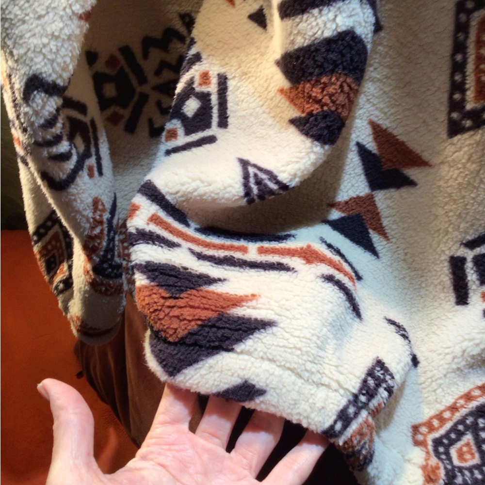 3 Left Saaale boho Aztec Patterned Fleece shacket pullover - Picture 3 of 6